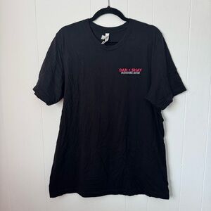 DAN & SHAY Summer 2019 Speechless Graphic Concert Tee